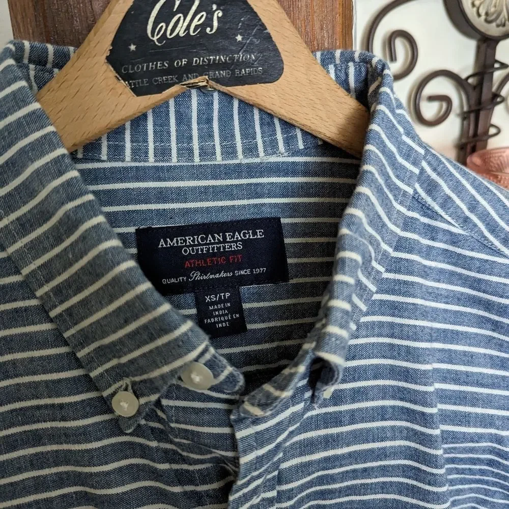 American eagle men's button down striped xs